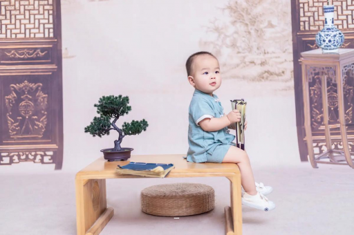 西安蜡笔小新美伢怀孕